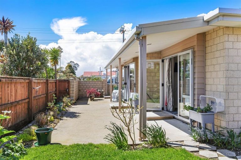 Photo of property in 30 Russell Street, Westport, 7825