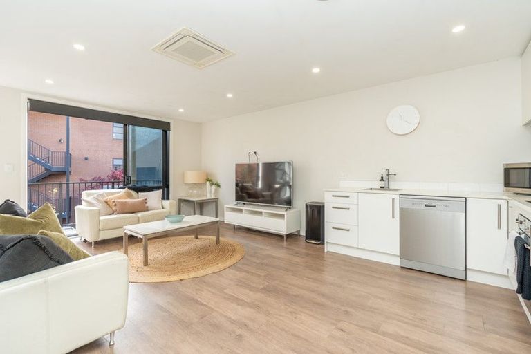 Photo of property in 20 Village Quarter Lane, Frankton, Hamilton, 3204