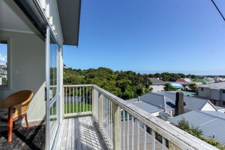 Photo of property in 22 Downe Street, New Plymouth, 4310