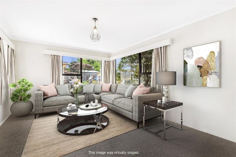 Photo of property in 18 Balloch Street, Randwick Park, Auckland, 2105