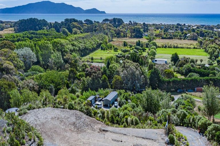 Photo of property in 189 Peka Peka Road, Peka Peka, Waikanae, 5391