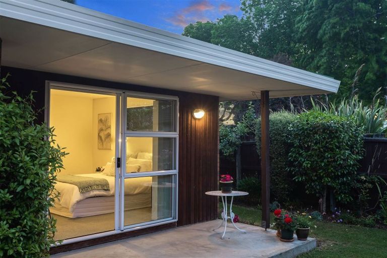 Photo of property in 2/89 Cavendish Road, Casebrook, Christchurch, 8051