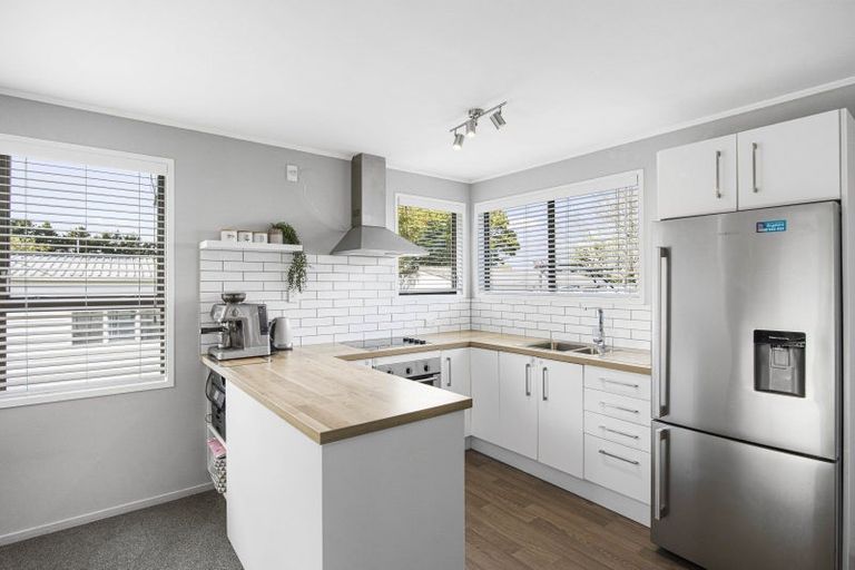 Photo of property in 7 Leaming Place, Clarks Beach, 2122