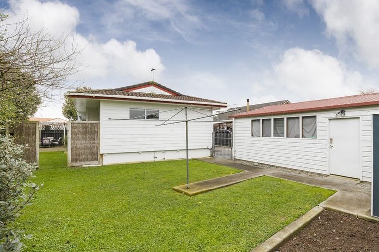 Photo of property in 25 Dalfield Place, Highbury, Palmerston North, 4412