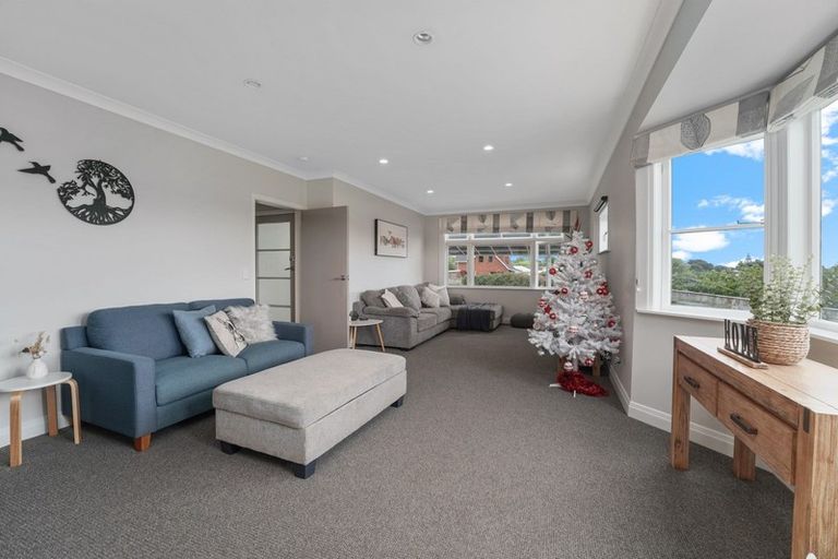 Photo of property in 2 Lambert Way, Paraparaumu, 5032