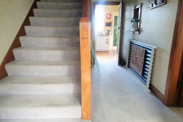 Photo of property in 2 King Street, Dannevirke, 4930