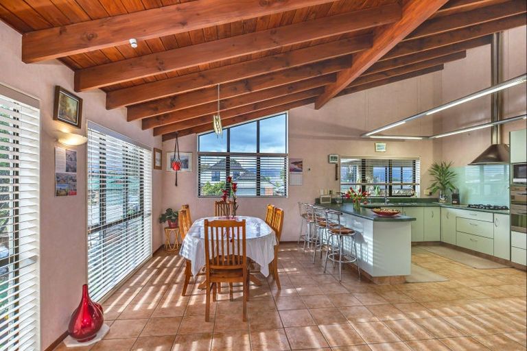 Photo of property in 11 Claremont Rise, Levin, 5510