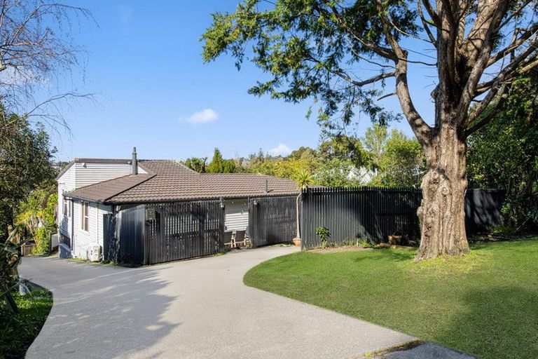 Photo of property in 186 Old Titirangi Road, Titirangi, Auckland, 0604