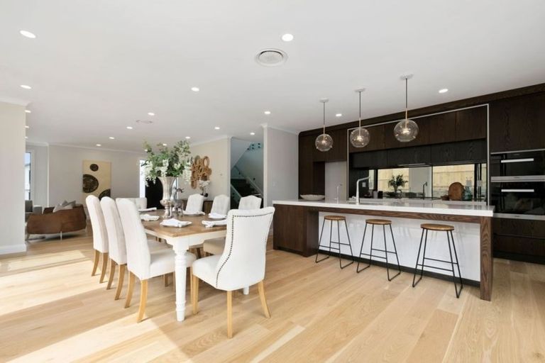 Photo of property in 13 Colliston Rise, Pinehill, Auckland, 0632