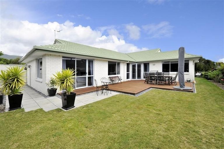 Photo of property in 16 Ashbury Street, Stoke, Nelson, 7011