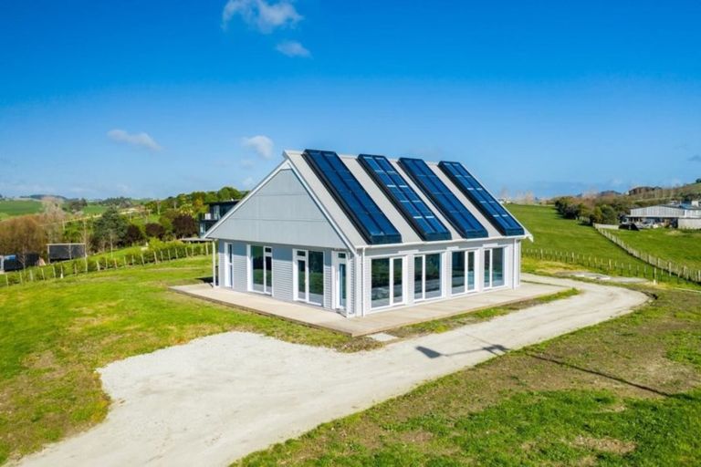 Photo of property in 635 Settlement Road, Kaiwaka, 0573