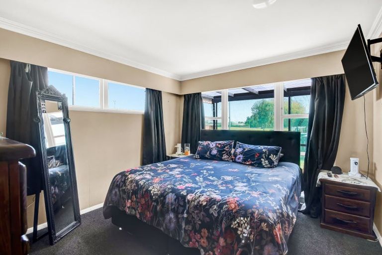 Photo of property in 2 Bowen Street, Levin, 5510