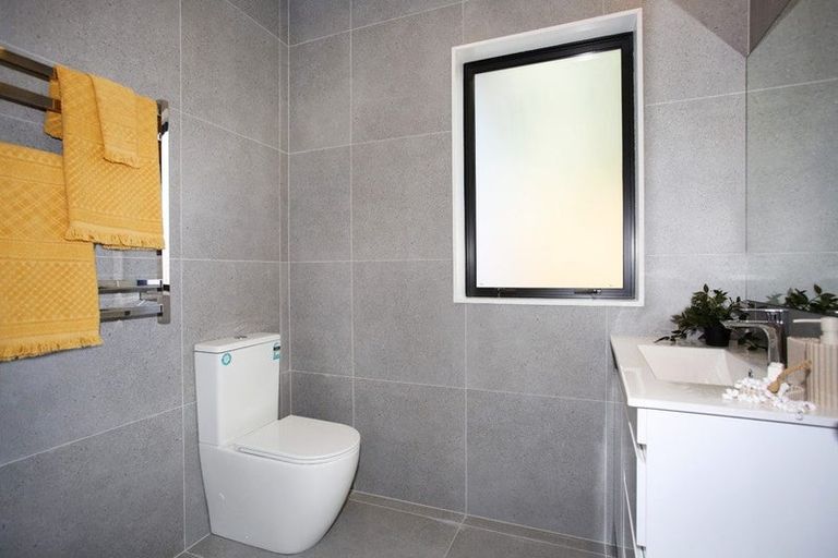 Photo of property in 19 Mellsop Avenue, Waiuku, 2123