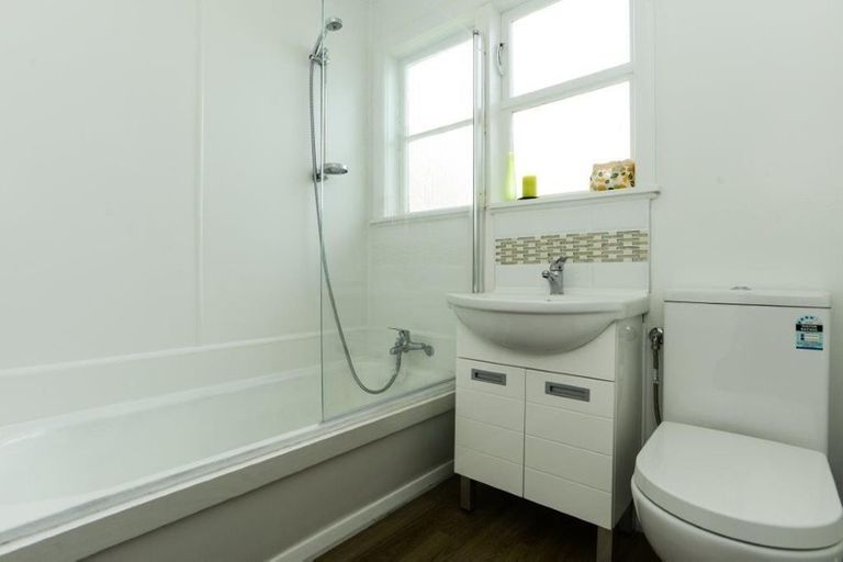 Photo of property in 26 Barker Road, Marewa, Napier, 4110