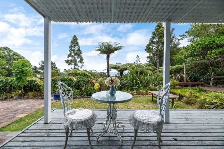 Photo of property in 9 Kauri Road, Birkenhead, Auckland, 0626
