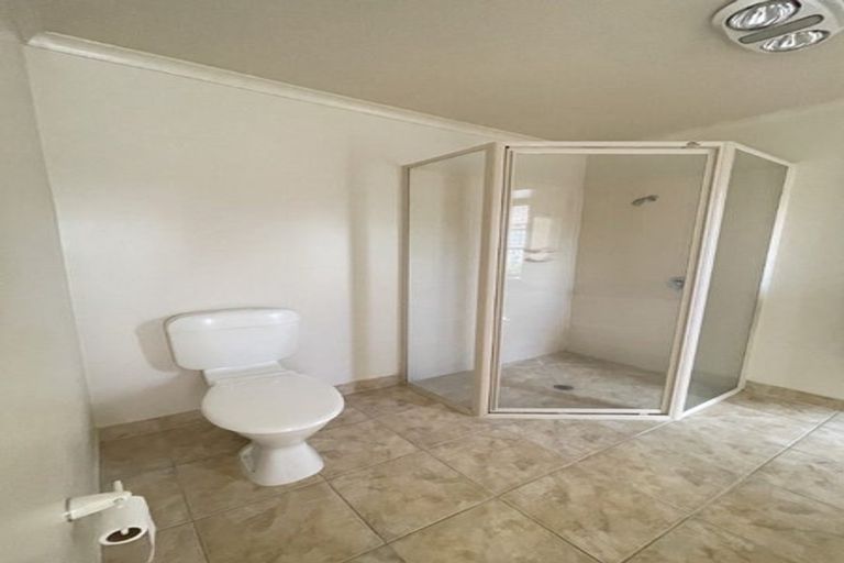 Photo of property in 26 Brittany Drive, Henderson, Auckland, 0612