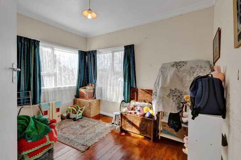 Photo of property in 5 Turuturu Road, Hawera, 4610