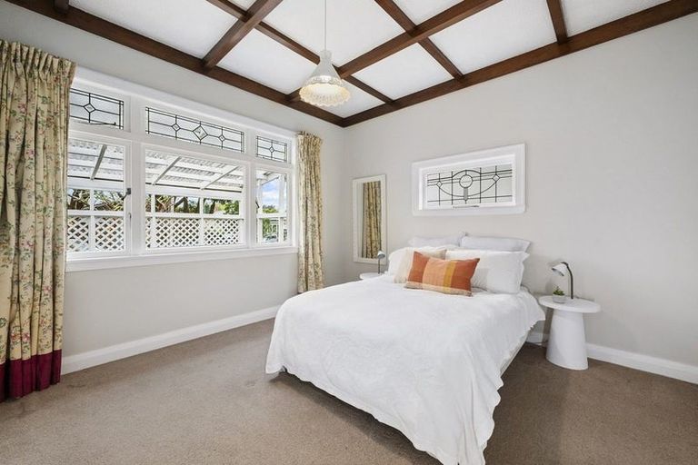 Photo of property in 15 Duders Avenue, Devonport, Auckland, 0624