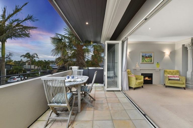 Photo of property in 1/8 William Street, Takapuna, Auckland, 0622
