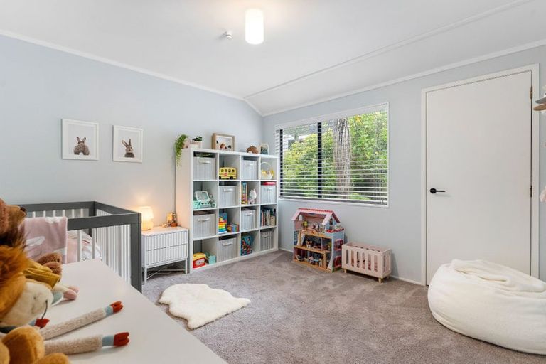 Photo of property in 33 Park Hill Road, Birkenhead, Auckland, 0626