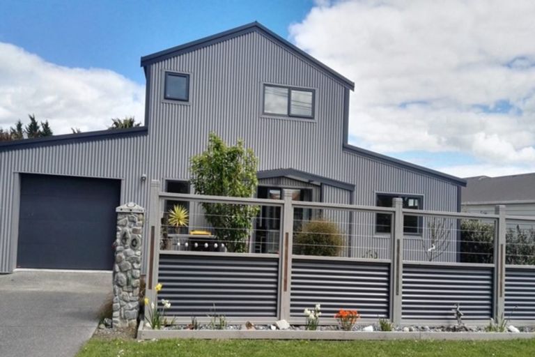 Photo of property in 40 Malcolm Street, Martinborough, 5711
