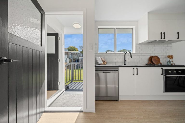 Photo of property in 22 Tavistock Street, Westown, New Plymouth, 4310