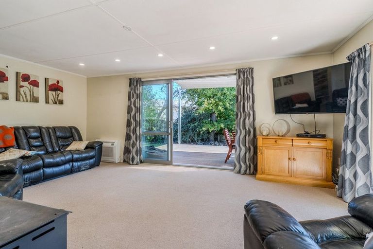 Photo of property in 11 Huxley Place, Twizel, 7901