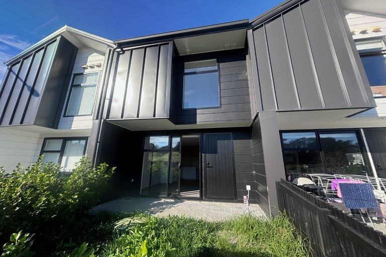 Photo of property in 14 Tuputupu Drive, Kumeu, 0810