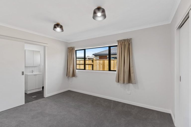 Photo of property in 3 Jeffares Place, Taradale, Napier, 4112