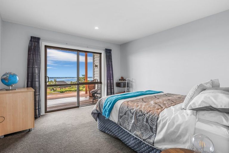 Photo of property in 20 Maffeys Road, Mount Pleasant, Christchurch, 8081