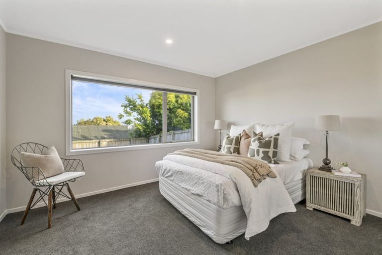 Photo of property in 44 Grenada Avenue, Forrest Hill, Auckland, 0620