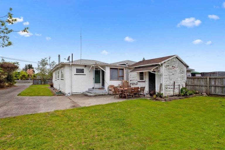 Photo of property in 12 Tawa Street, Edgecumbe, 3120