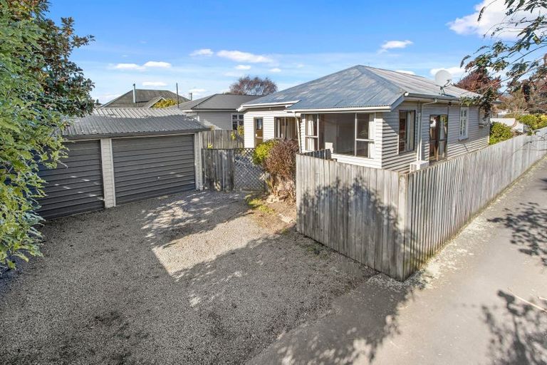 Photo of property in 15 Harrow Street, Phillipstown, Christchurch, 8011
