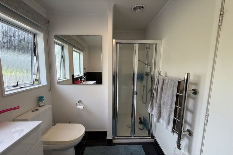 Photo of property in 14 Sarajevo Place, Massey, Auckland, 0614