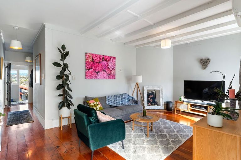 Photo of property in 42 Tirangi Road, Rongotai, Wellington, 6022