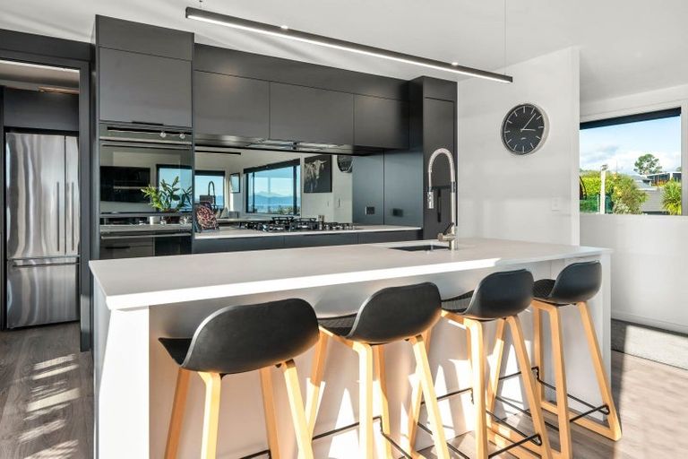 Photo of property in 21 Coprosma Crescent, Waipahihi, Taupo, 3330