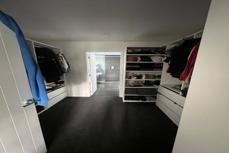 Photo of property in 35 Vogwill Road, Kumeu, 0810