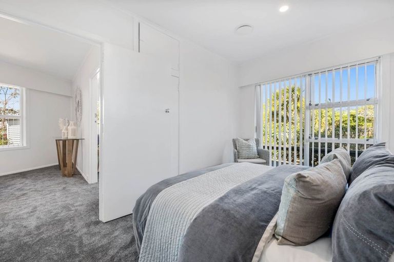 Photo of property in 2/99 Clovelly Road, Bucklands Beach, Auckland, 2012