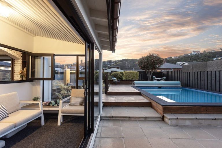 Photo of property in 215 Bay View Road, Saint Clair, Dunedin, 9012