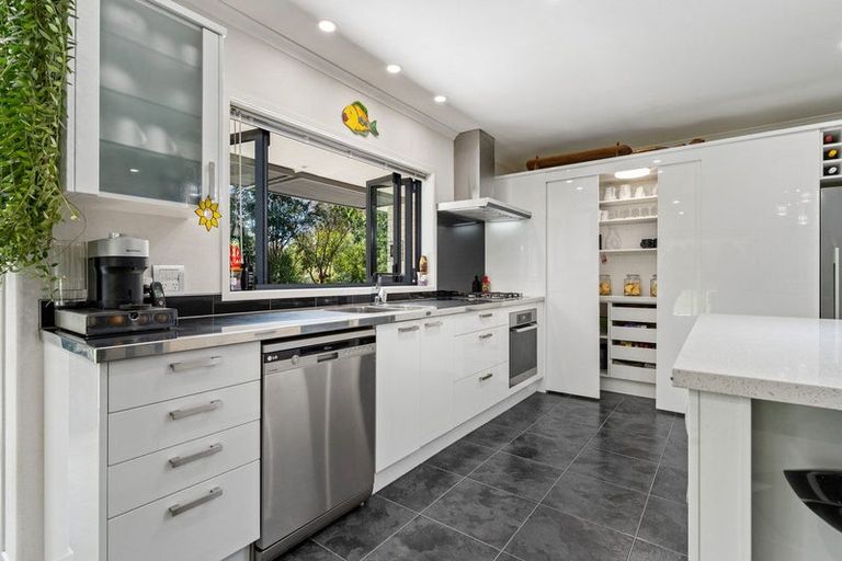 Photo of property in 7 The Glade, Carterton, 5713