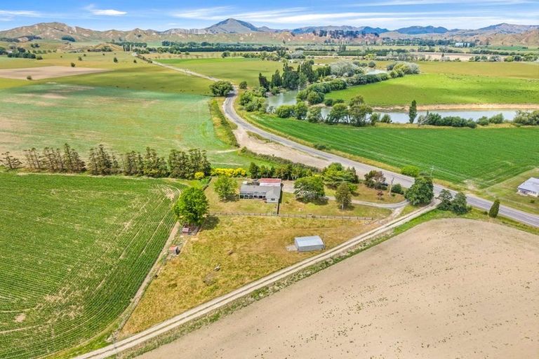 Photo of property in 560 Waiapu Road, Tolaga Bay, 4077