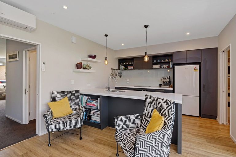 Photo of property in 8 Dave Jamieson Lane, Hillmorton, Christchurch, 8024