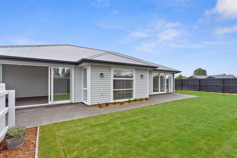 Photo of property in 26 Mcquillan Avenue, Woodend, 7610