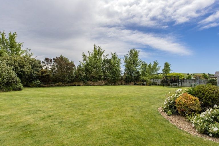 Photo of property in 2 Willowside Place, Amberley, 7410