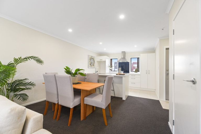 Photo of property in 16 Anna Jean Crescent, Flagstaff, Hamilton, 3210