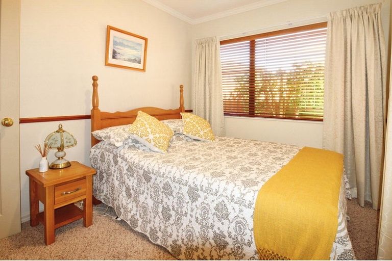 Photo of property in 71 Beachwater Drive, Papamoa Beach, Papamoa, 3118