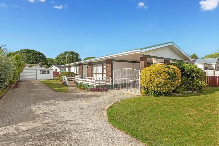 Photo of property in 319 Stout Street, Riverdale, Gisborne, 4010