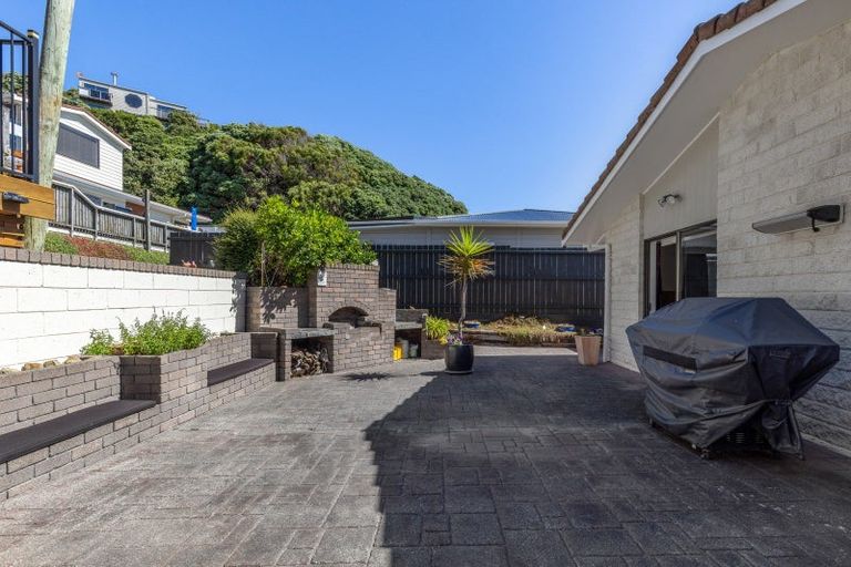 Photo of property in 168 Saint Andrews Road, Plimmerton, Porirua, 5026