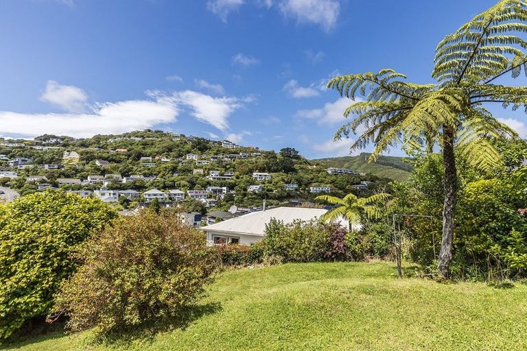 Photo of property in 8 Allington Road, Karori, Wellington, 6012