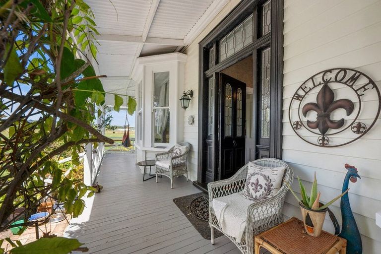 Photo of property in 2179 State Highway 16, Helensville, 0875